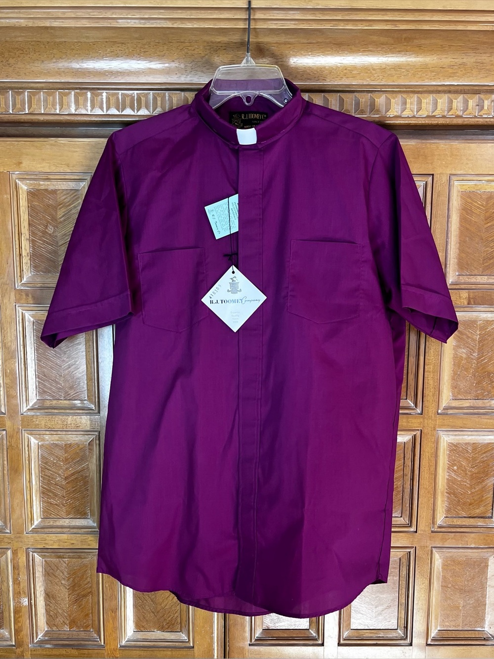 R.J. Toomey Clergy Shirt Size 16 Purple Short Sleeve Tab Collar USA NWT